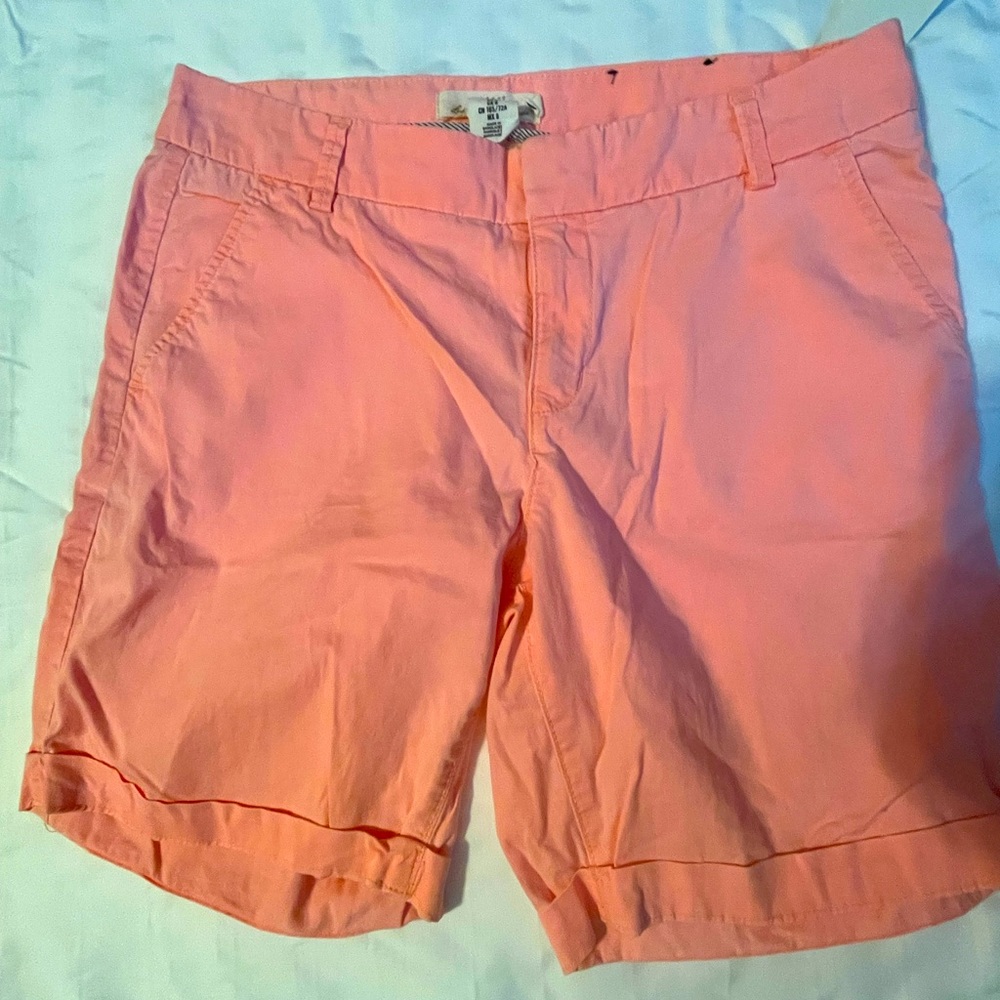 H&M Bermuda shorts, gently used Size 8